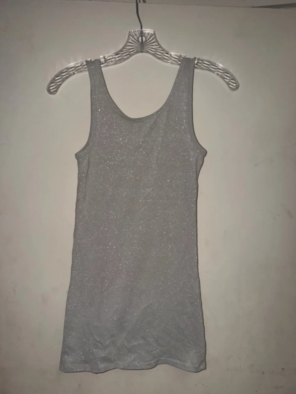 2 Tank Top Bundle - Picture 4 of 10